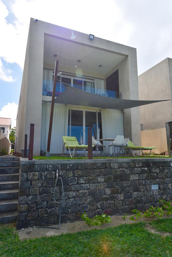 Turquoise Bay Beach Apartments 托舵道斯 外观 照片